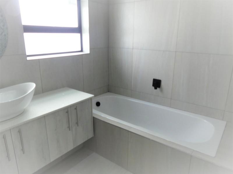 4 Bedroom Property for Sale in Shelley Point Western Cape